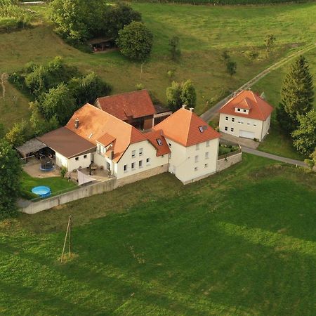 Ferienwohnungen Finkengrund بورين المظهر الخارجي الصورة